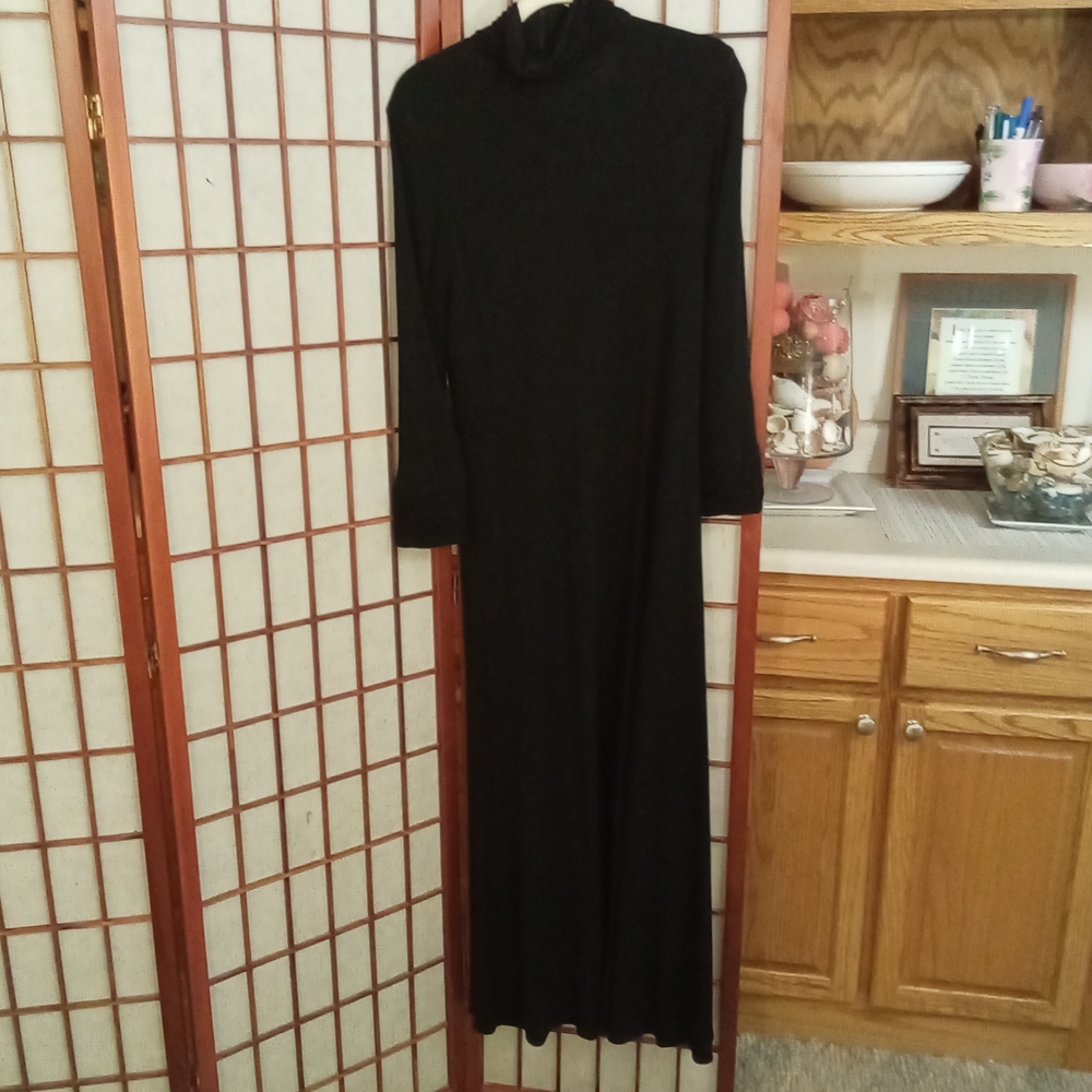 Elegant Sexy Flattering version of the "little black dress" floor length